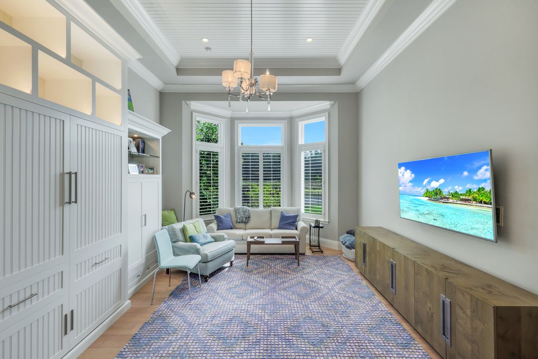 2885 Escada Ct, Naples, FL 34109