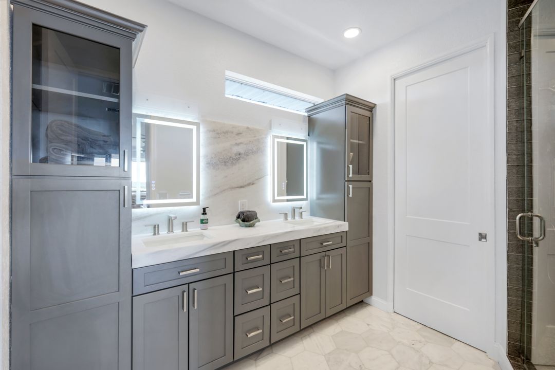 5257 Western Dr, Saint James City, FL 33956