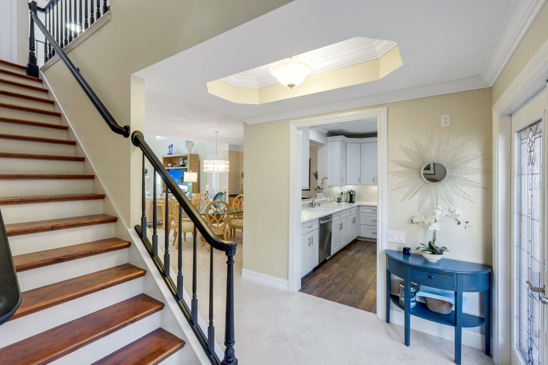 11426 Quail Village Way, Naples, FL 34119