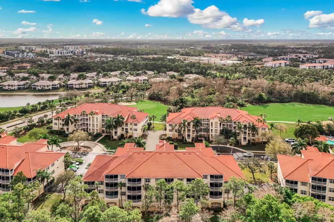 4843 Hampshire Ct #105, Naples, FL 34112