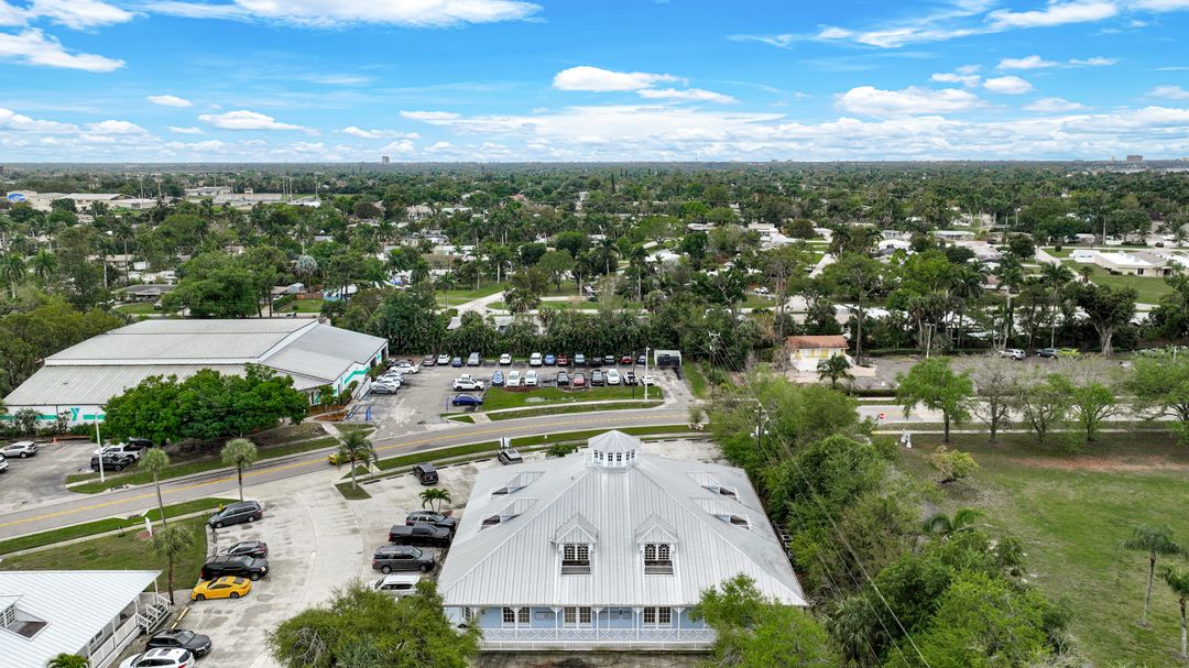 1361 Royal Palm Square Blvd, Fort Myers, FL 33919