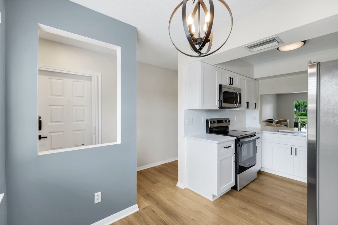 121 Wading Bird Cir #B-103, Naples, FL 34110