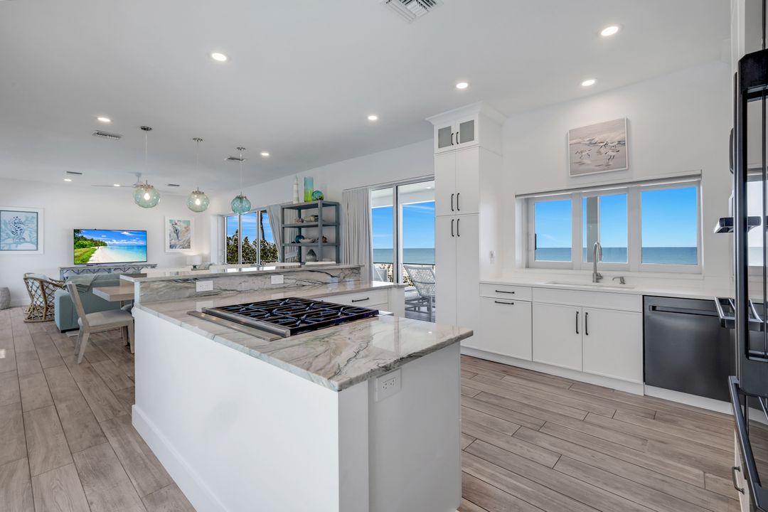 16500 Captiva Dr, Captiva, FL 33924
