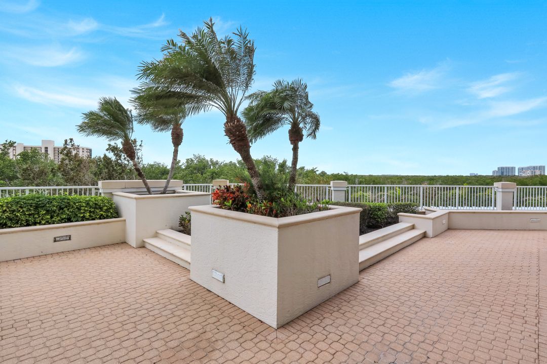 295 Grande Way #T03, Naples, FL 34110