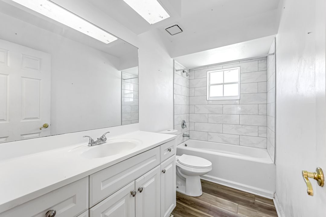 811 Jefferson Ave, Lehigh Acres, FL 33936