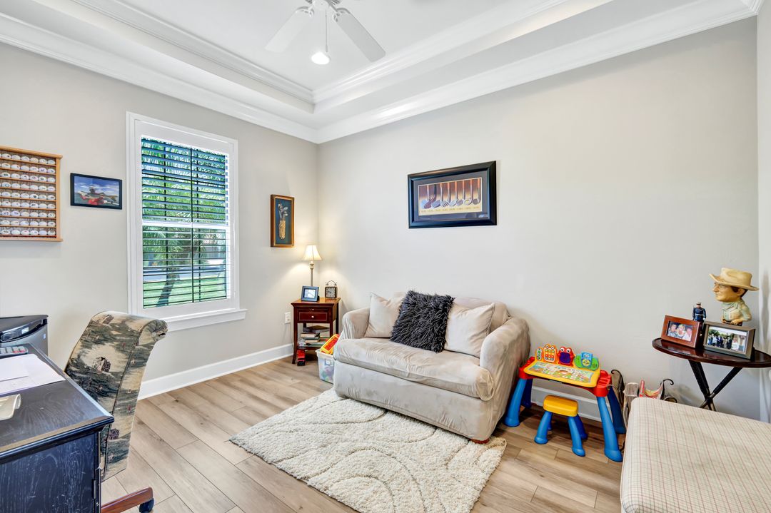 9079 Triangle Palms Ln, Fort Myers, FL 33913