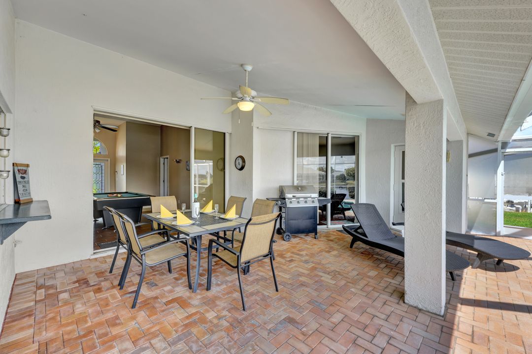 2137 SE 19th Ave, Cape Coral, FL 33990