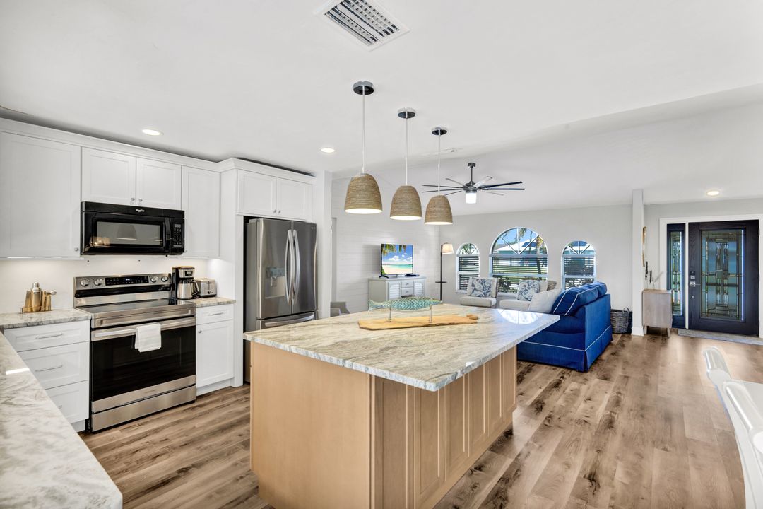 2720 SW 32nd St, Cape Coral, FL 33914