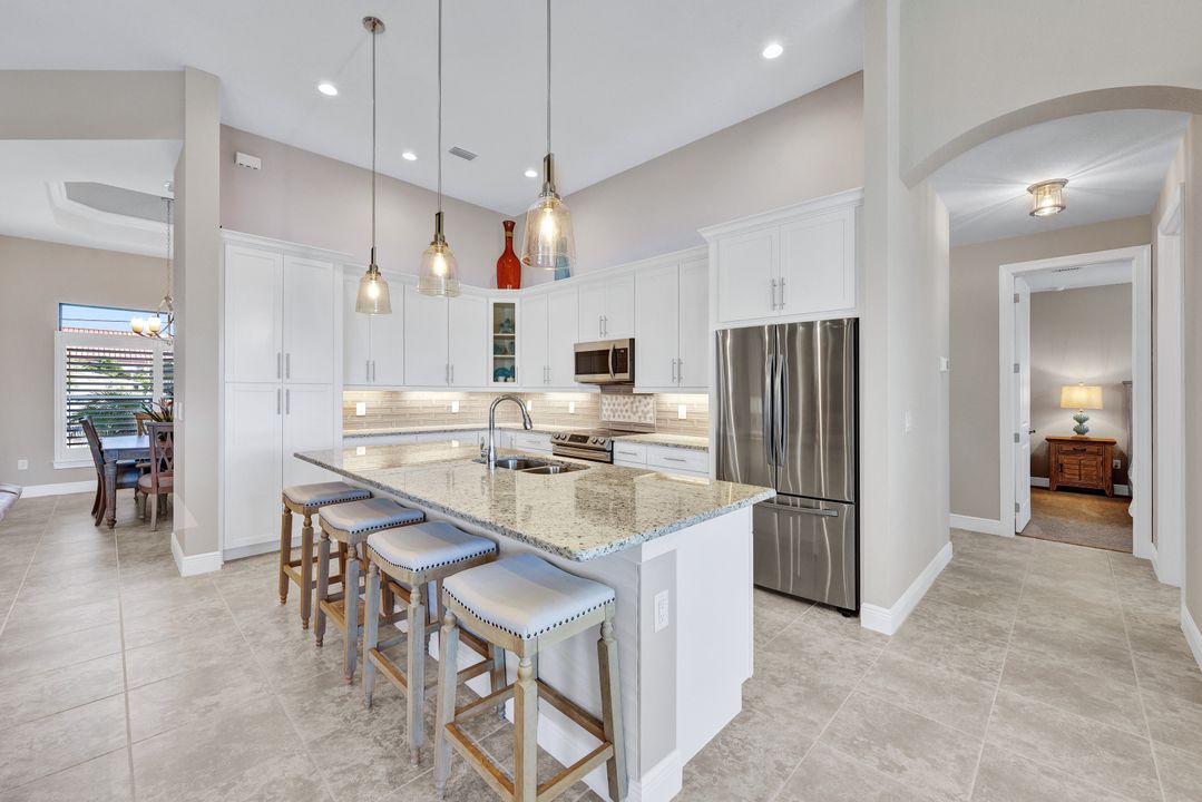 4530 SE 6th Ct, Cape Coral, FL 33904