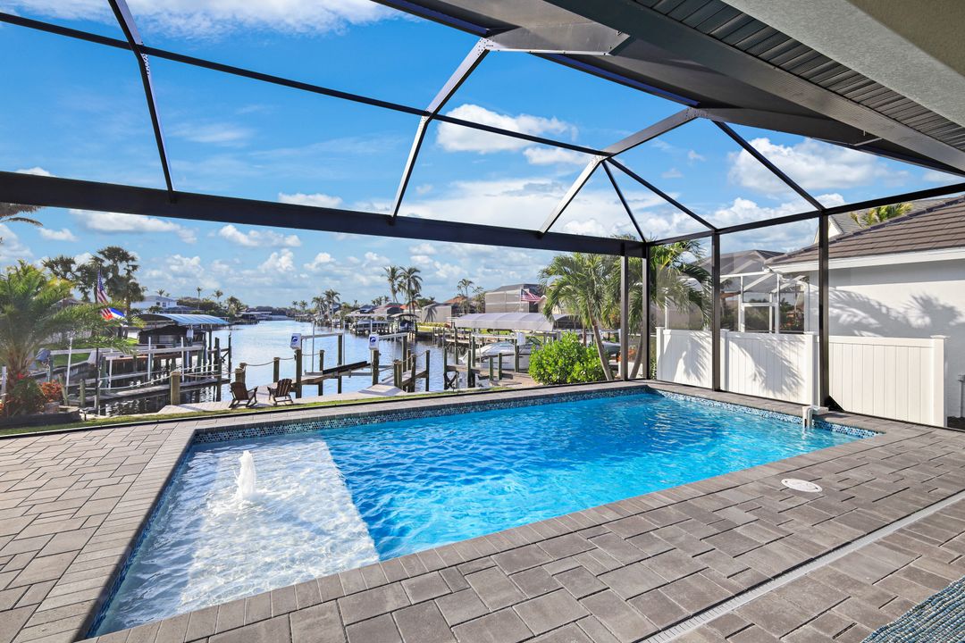 5244 Agualinda Blvd, Cape Coral, FL 33914