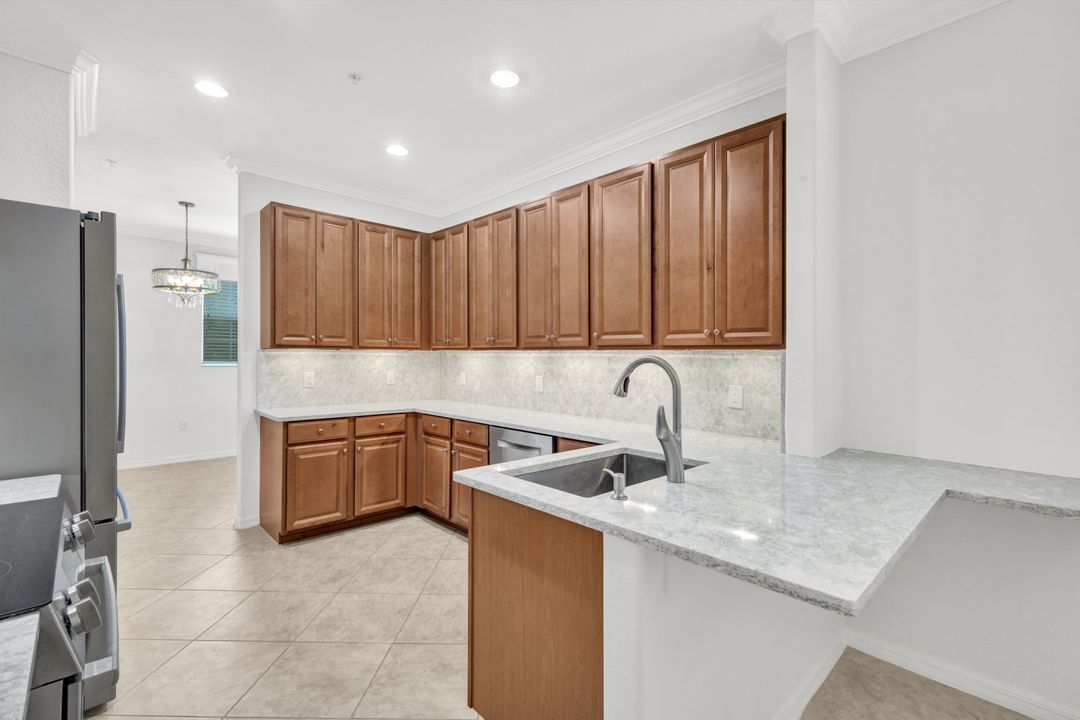 10240 Cobble Notch Loop #201, Bonita Springs, FL 34135