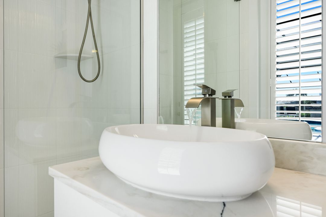 3624 Surfside Blvd, Cape Coral, FL 33914