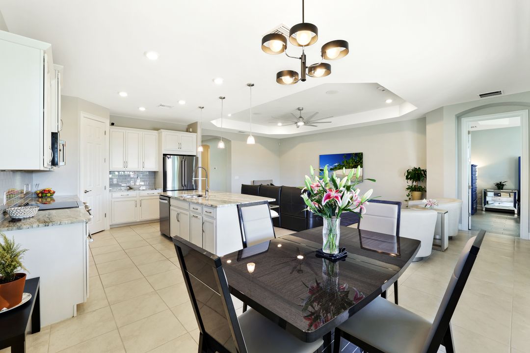 18680 Ensenada Dr, Naples, FL 34114