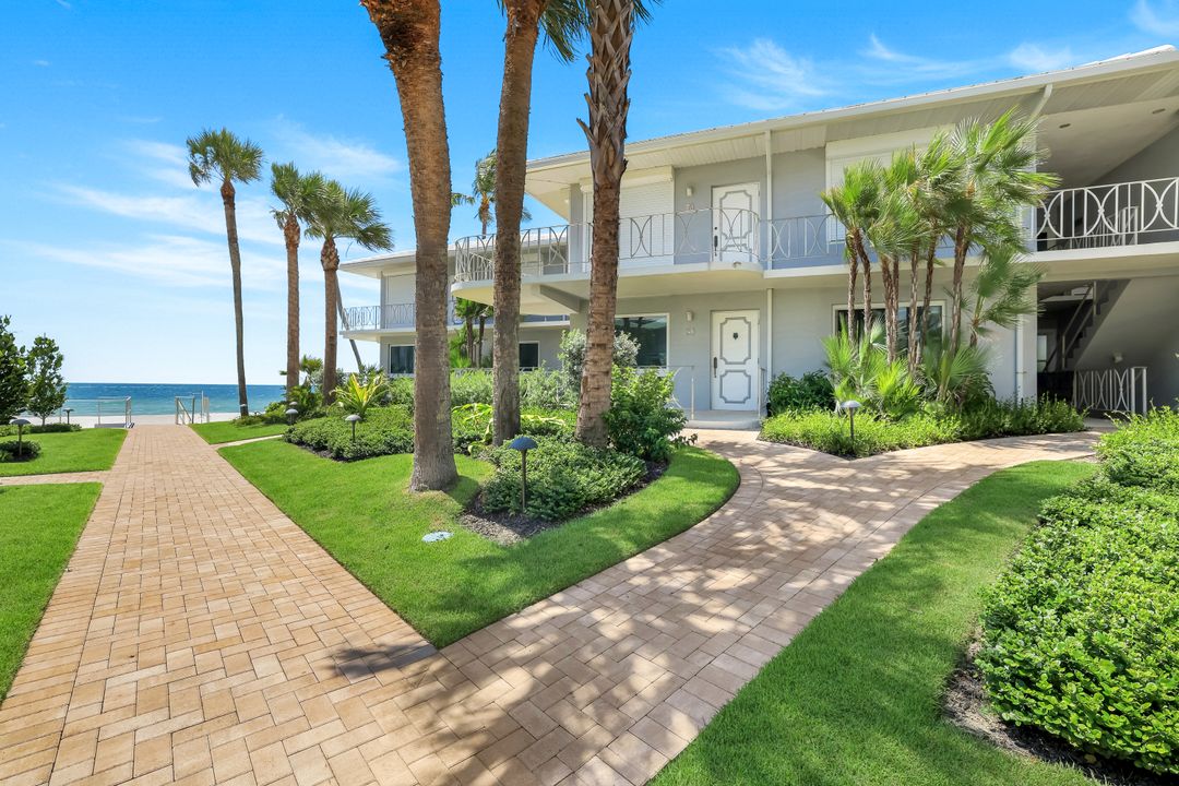 1851 Gulf Shore Blvd N #15, Naples, FL 34102