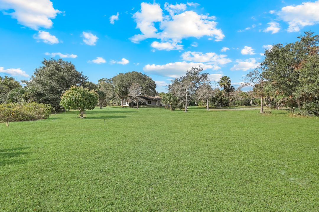 711 21st St SW, Naples, FL 34117