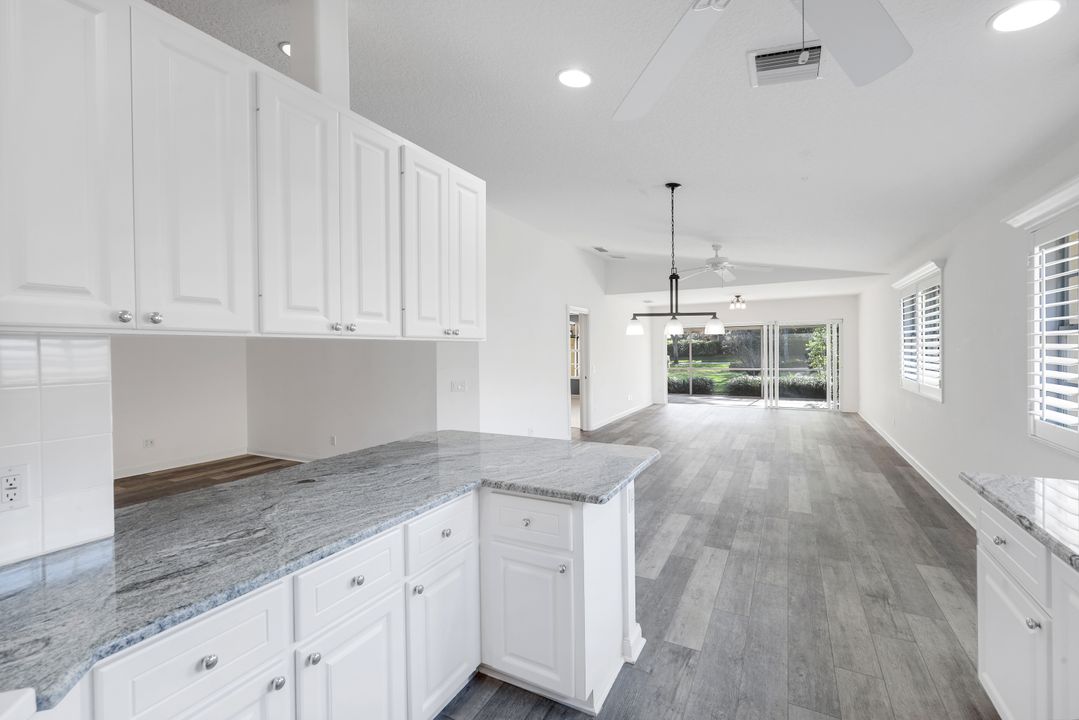 3239 Barbados Ln, Naples, FL 34119