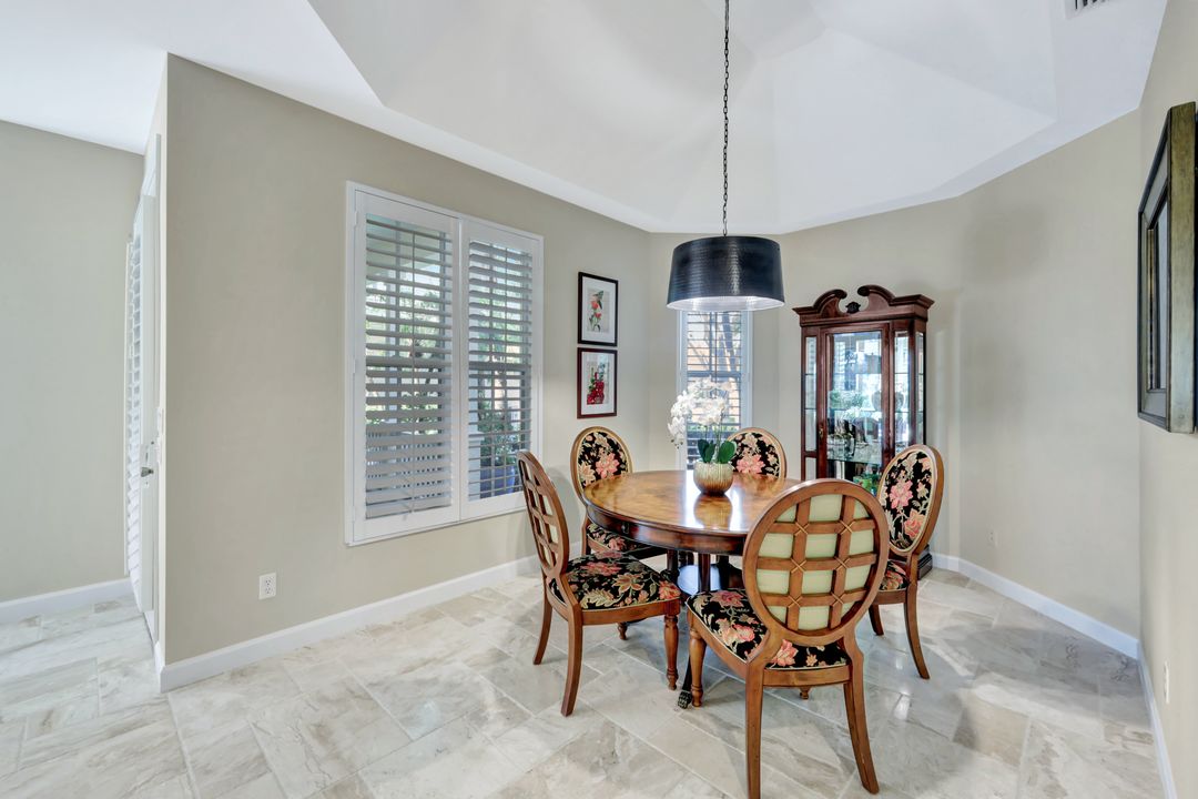 3671 Olde Cottage Ln, Bonita Springs, FL 34134