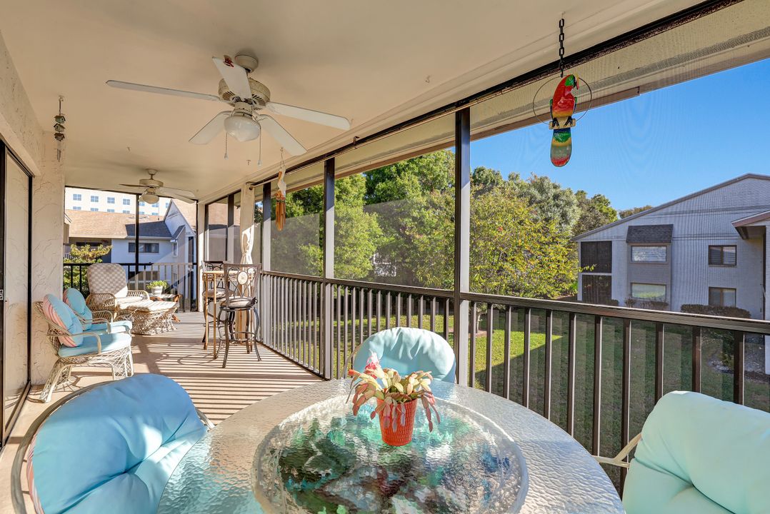 910 Vanderbilt Beach Rd #325, Naples, FL 34108