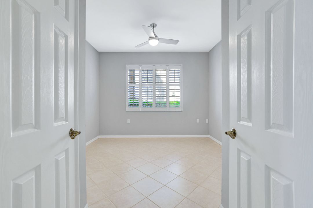 2386 Magnolia Ave #15, Naples, FL 34112