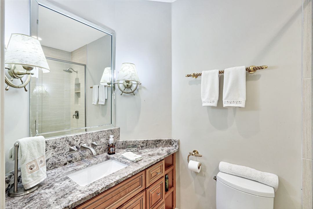 9002 Cascada Way #102, Naples, FL 34114