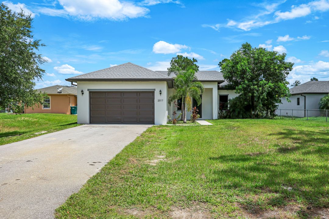 2017 47th Ave NE, Naples, FL 34120