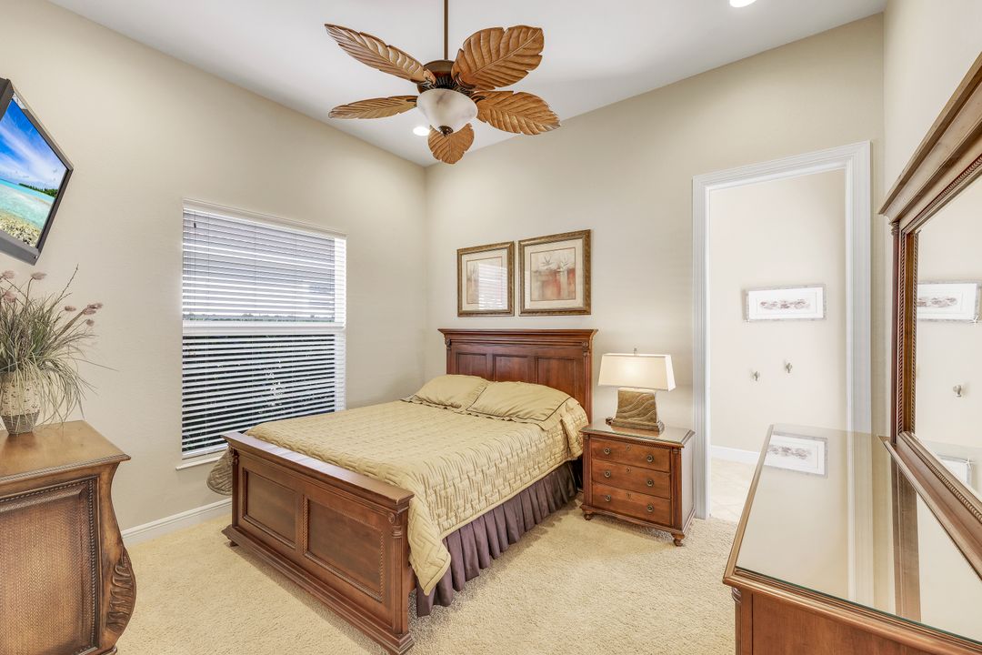 10168 Avonleigh Dr, Bonita Springs, FL 34135