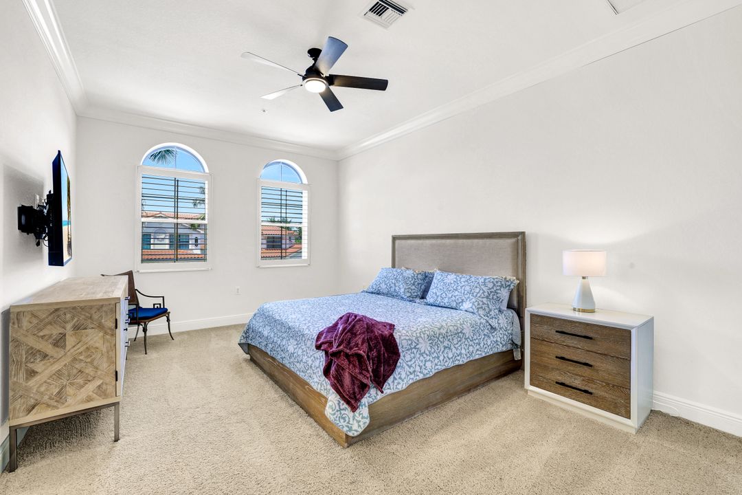 3176 Serena Ln #202, Naples, FL 34114