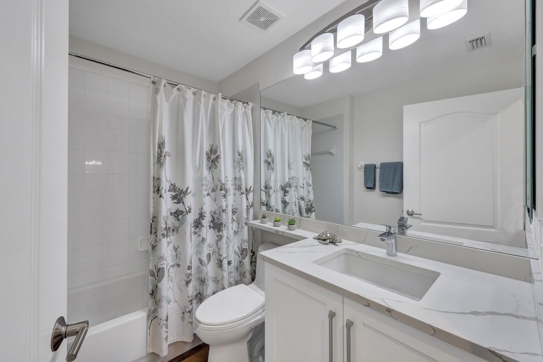 370 Stella Maris Dr N #2502, Naples, FL 34114