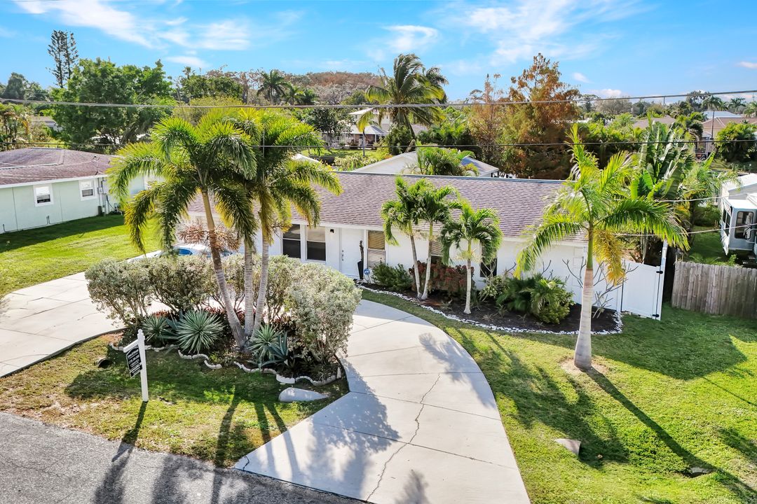 2125 St Croix Ave, Fort Myers, FL 33905