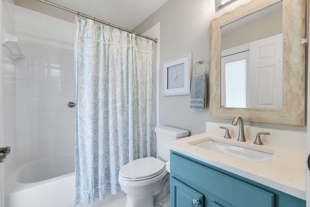 196 Skipping Stone Ln, Naples, FL 34119