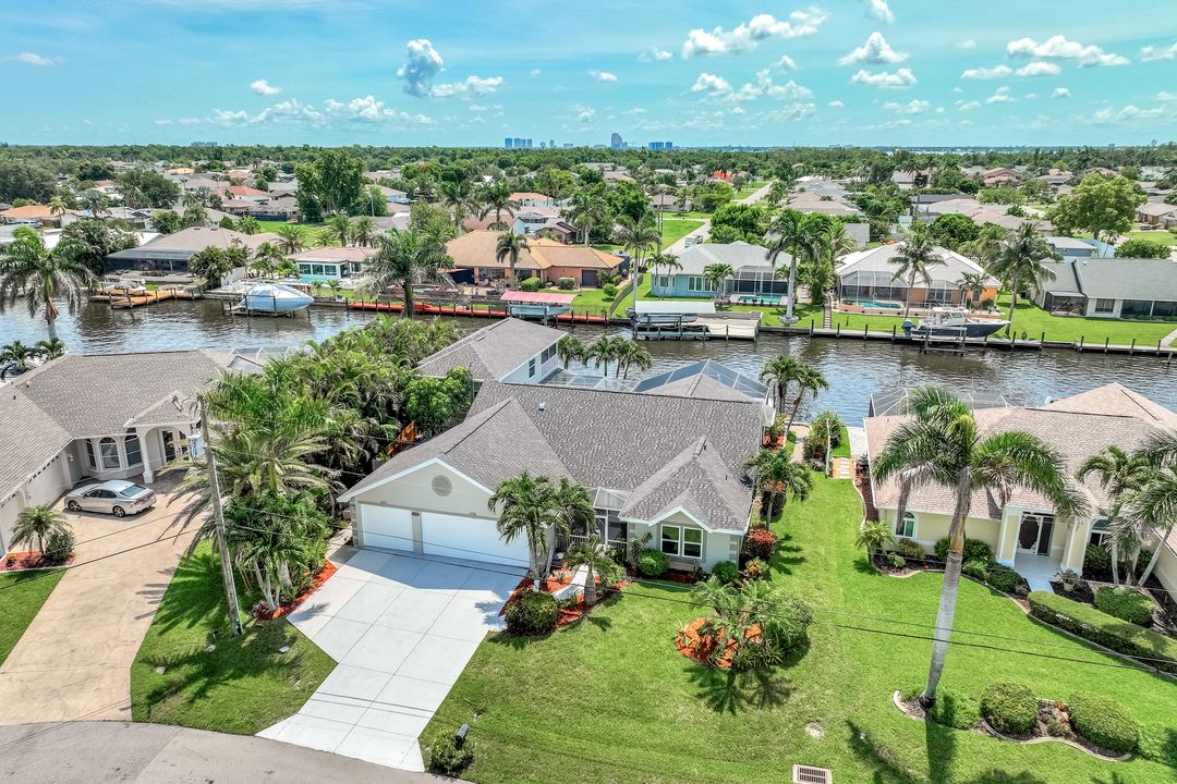 1303 SE 20th Ct, Cape Coral, FL 33990