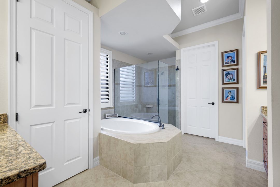 11050 Longwing Dr, Fort Myers, FL 33912