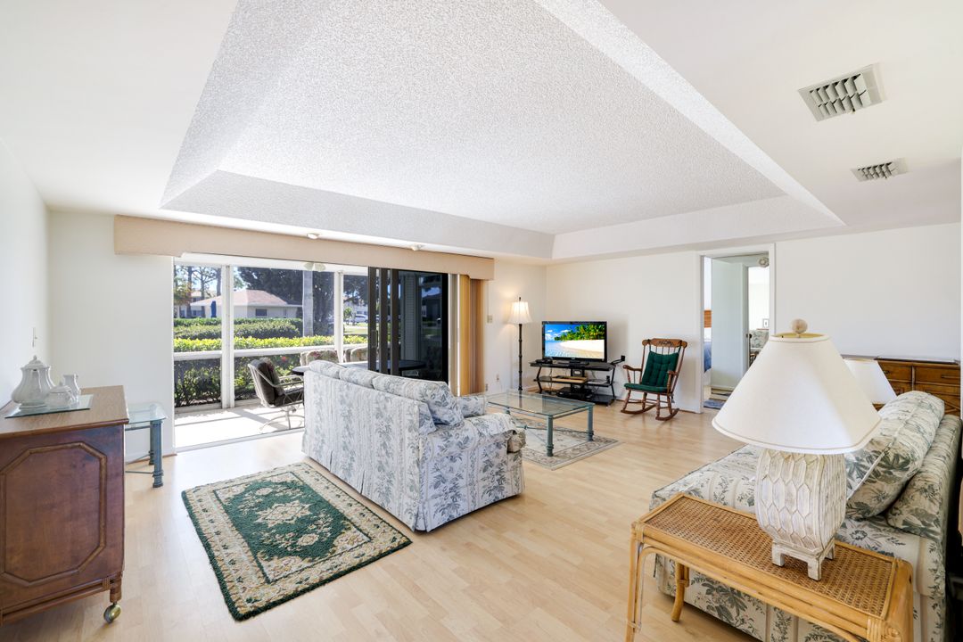 247 Winners Cir #5, Naples, FL 34112