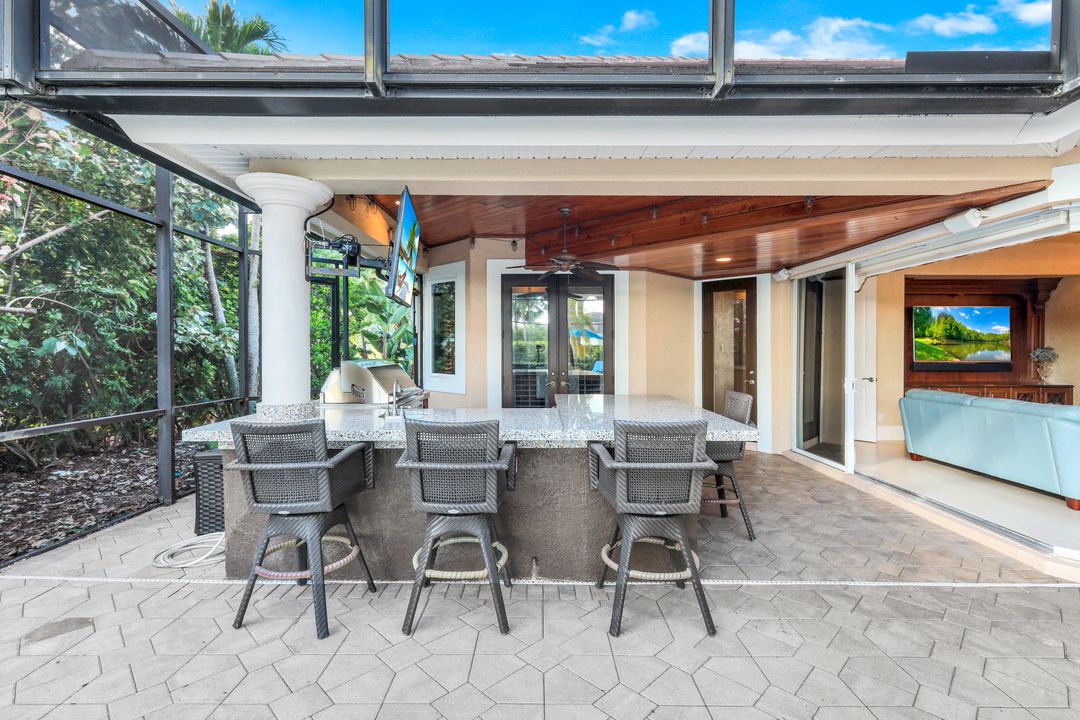 15295 Pembroke Point, Naples, FL 34110