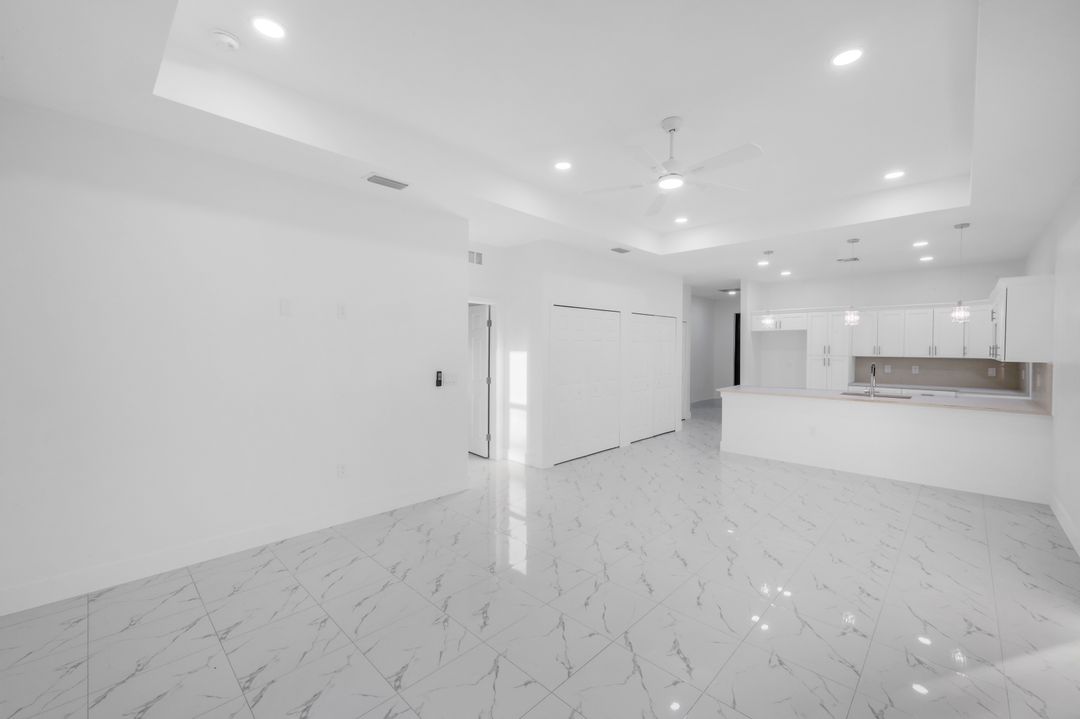 4805-4807 29th St SW, Lehigh Acres, FL 33973