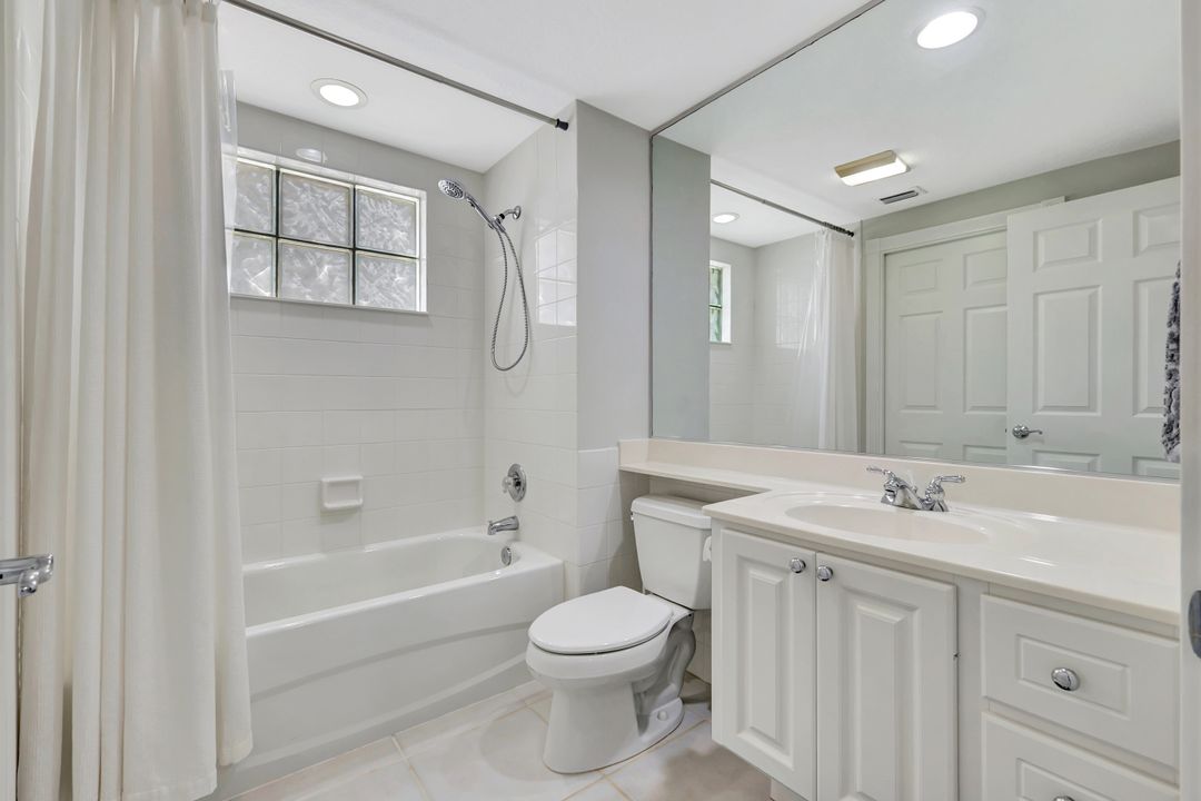 28508 Alessandria Cir, Bonita Springs, FL 34135