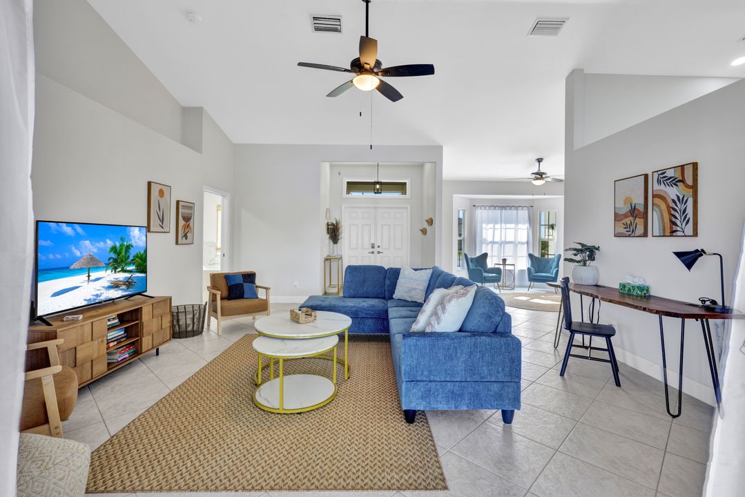 213 SE 20th Ct, Cape Coral, FL 33990