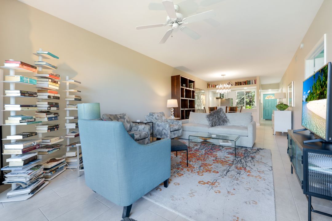 1615 Windy Pines Dr, Naples, FL 34112