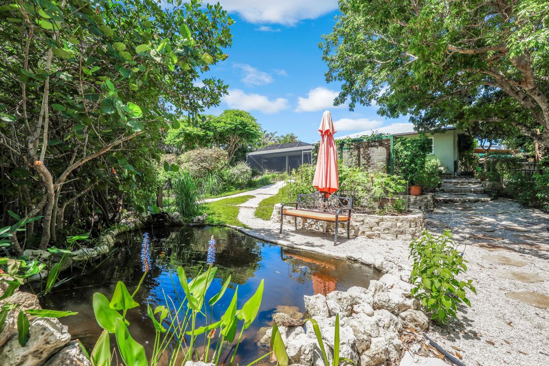 401 Panay Ave, Naples, FL 34113