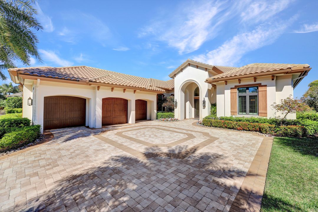 16483 Seneca Way, Naples, FL 34110