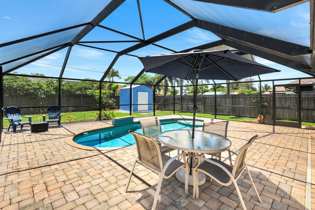 52 1st St, Bonita Springs, FL 34134