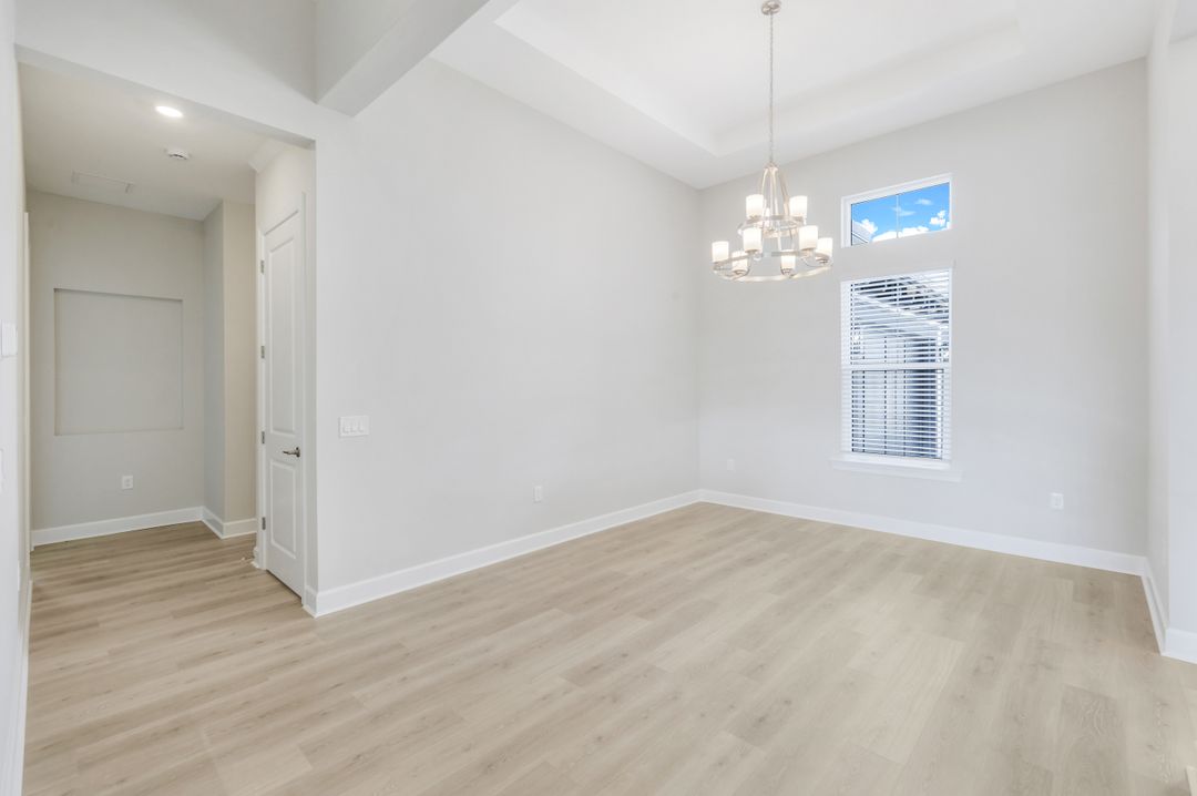 15460 Turin Dr, Naples, FL 34114