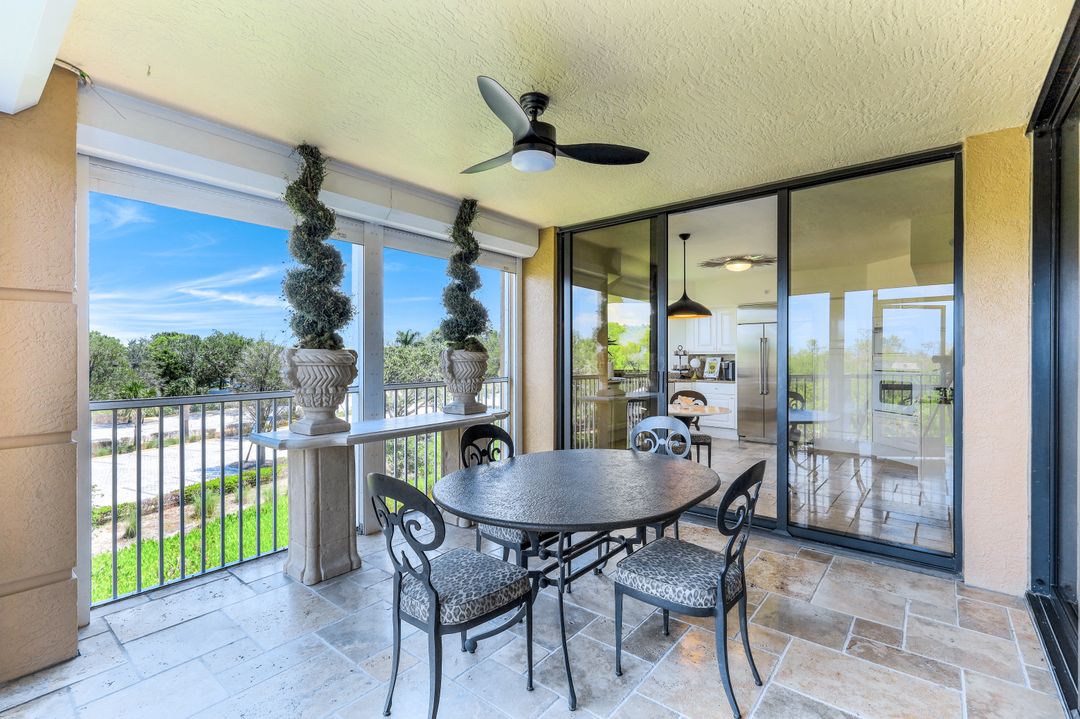 6597 Nicholas Blvd #306, Naples, FL 34108