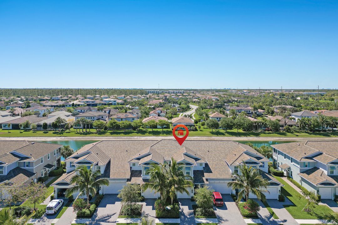 2319 Sawyers Hill Rd #703, Naples, FL 34120