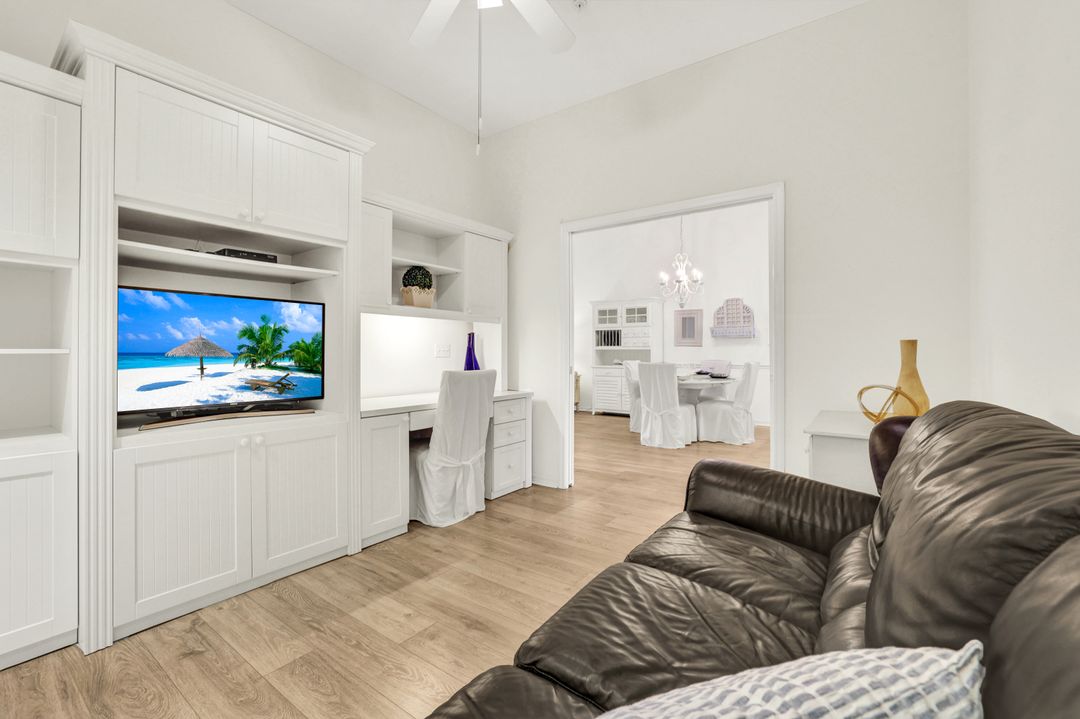 3715 Buttonwood Way #1722, Naples, FL 34112