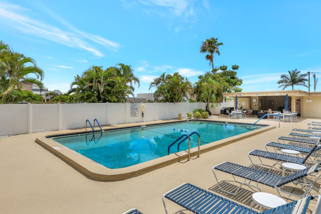 2264 Winkler Ave #204, Fort Myers, FL 33901