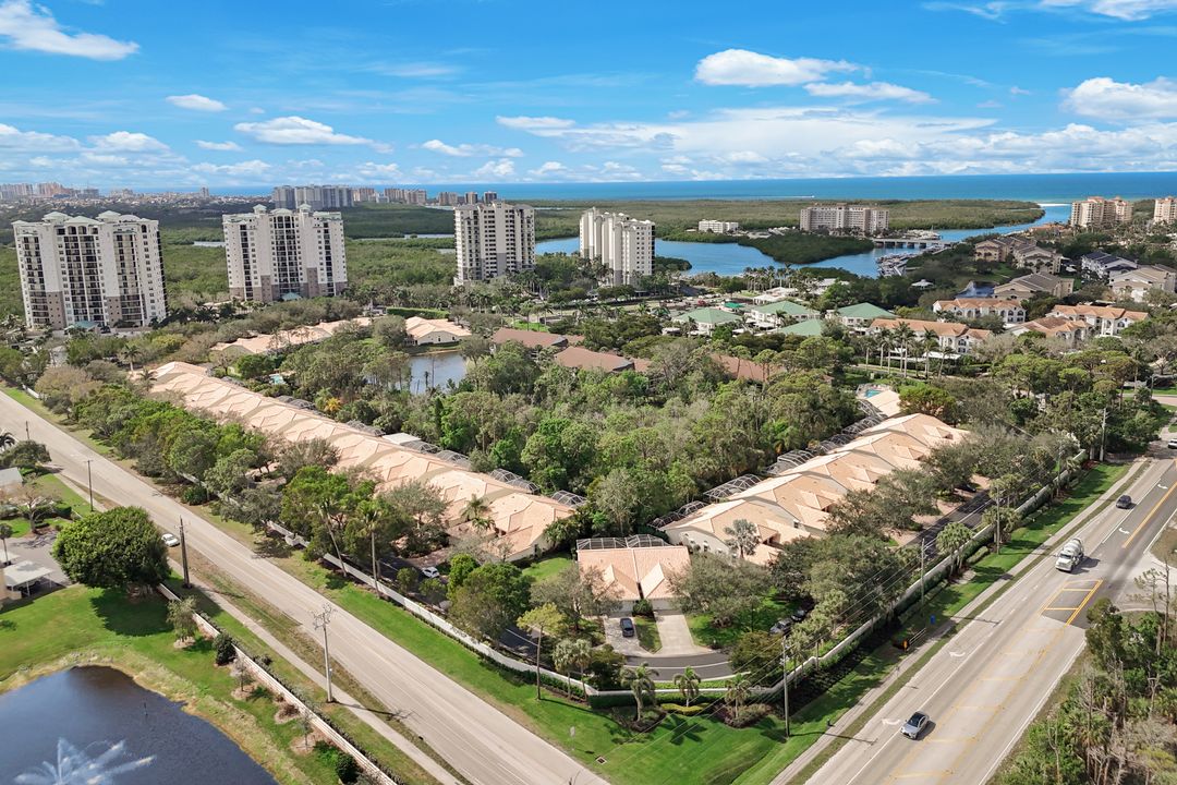 780 Wiggins Bay Dr, Naples, FL 34110