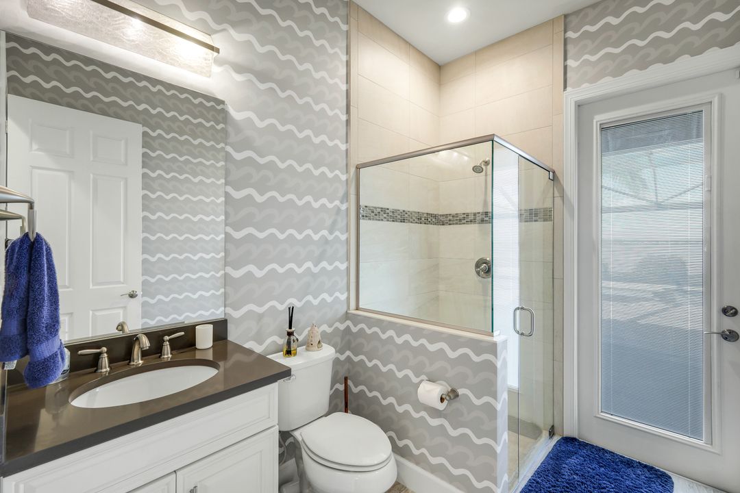 9075 Breakwater Dr, Naples, FL 34120