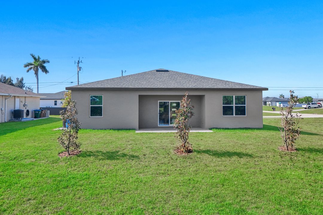 421 NE 19th Terrace, Cape Coral, FL 33909