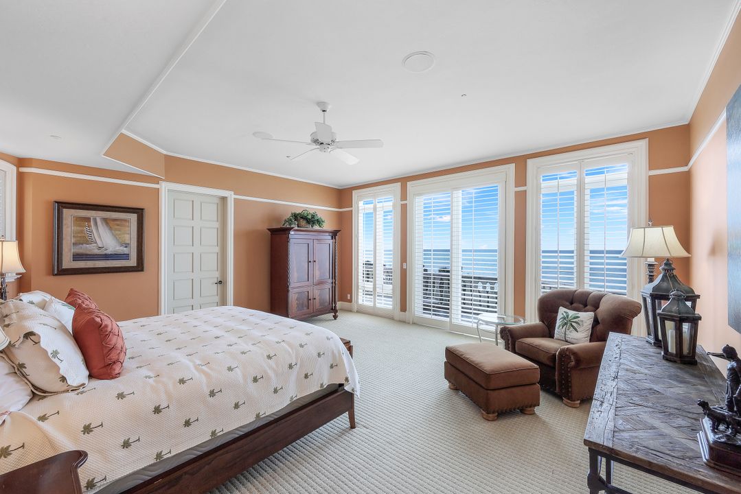 7425 Bay Colony Dr, Naples, FL 34108